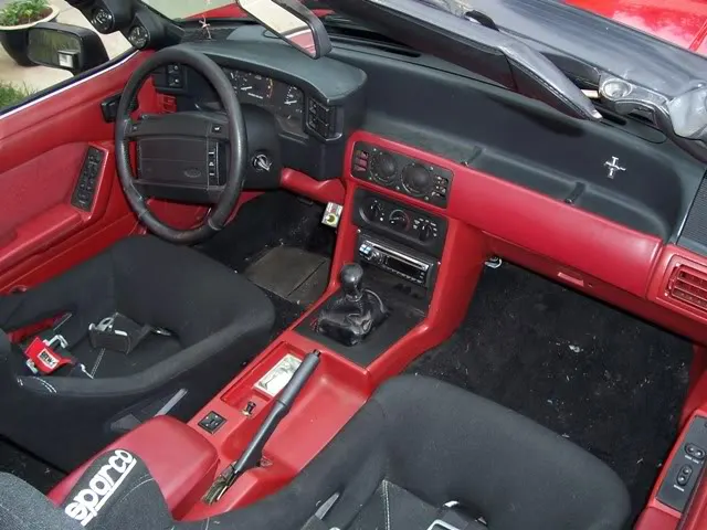 mustang031.webp