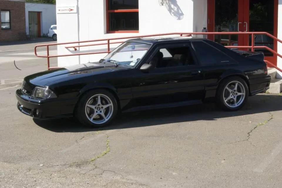 Mustang1990pics03.webp