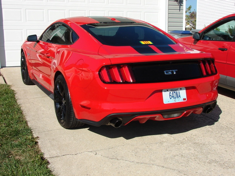 mustang2015b_zpsroakvszk.webp