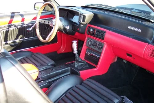 mustang4.webp