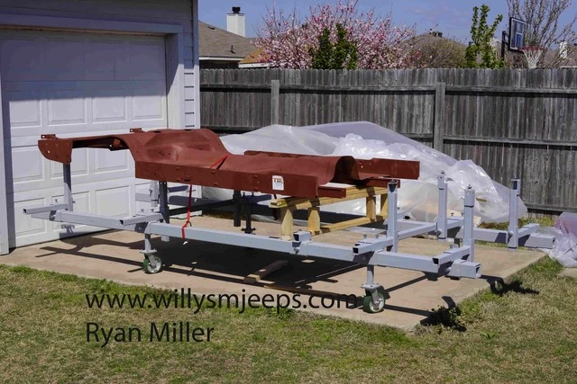 Mustang_Floor_pan_mounted.sized.webp