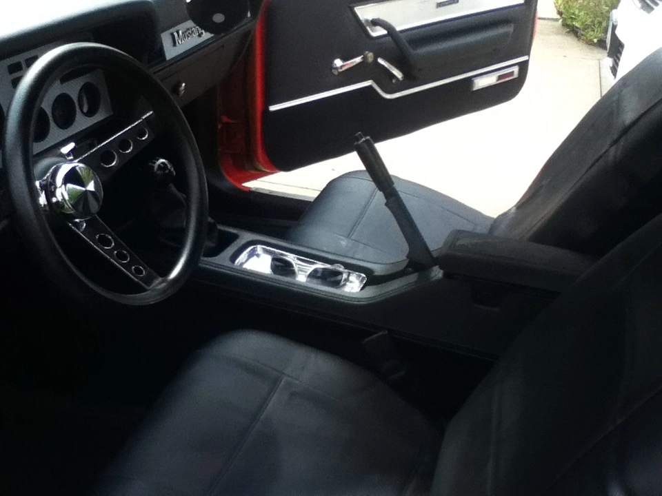 mustang_front_seats.webp