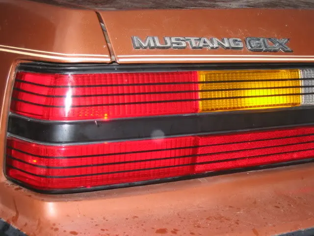 mustangcobralights015.webp