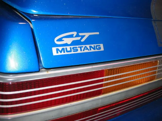 mustangcobralights030.webp