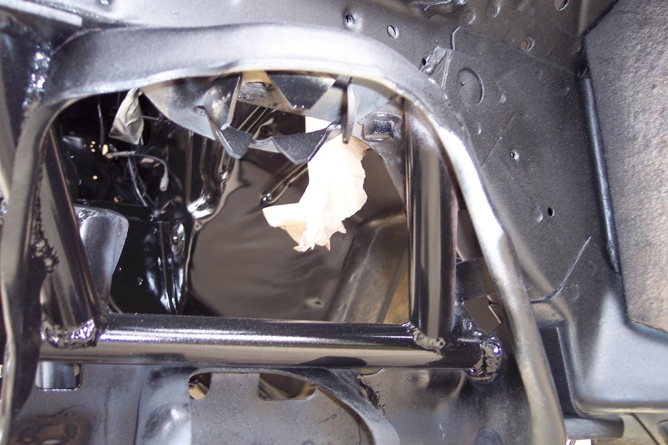 mustangengineswap002.webp