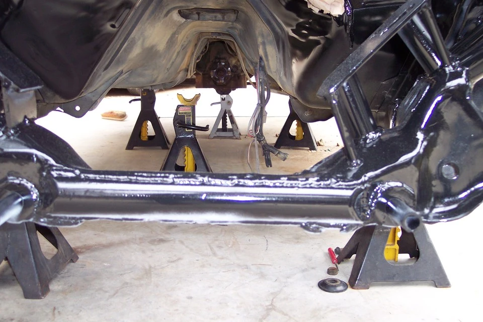 mustangengineswap005.webp