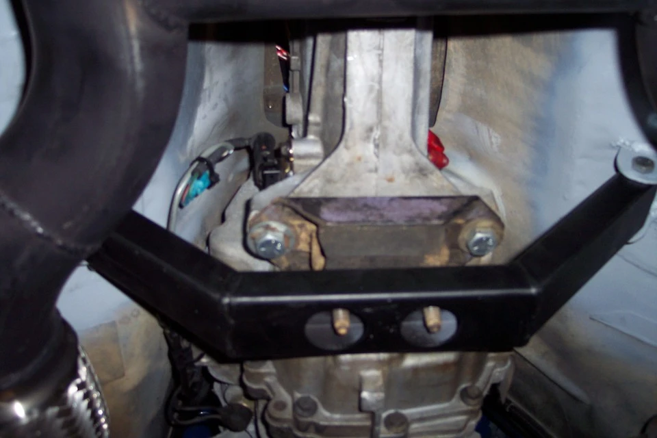 mustangengineswap012.webp