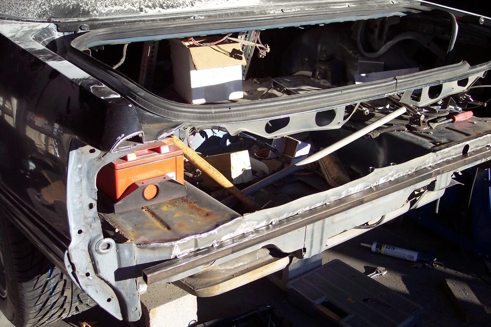 mustangengineswap046.webp