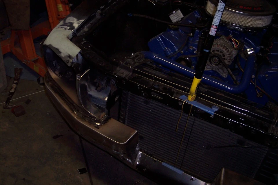 mustangengineswap090.webp