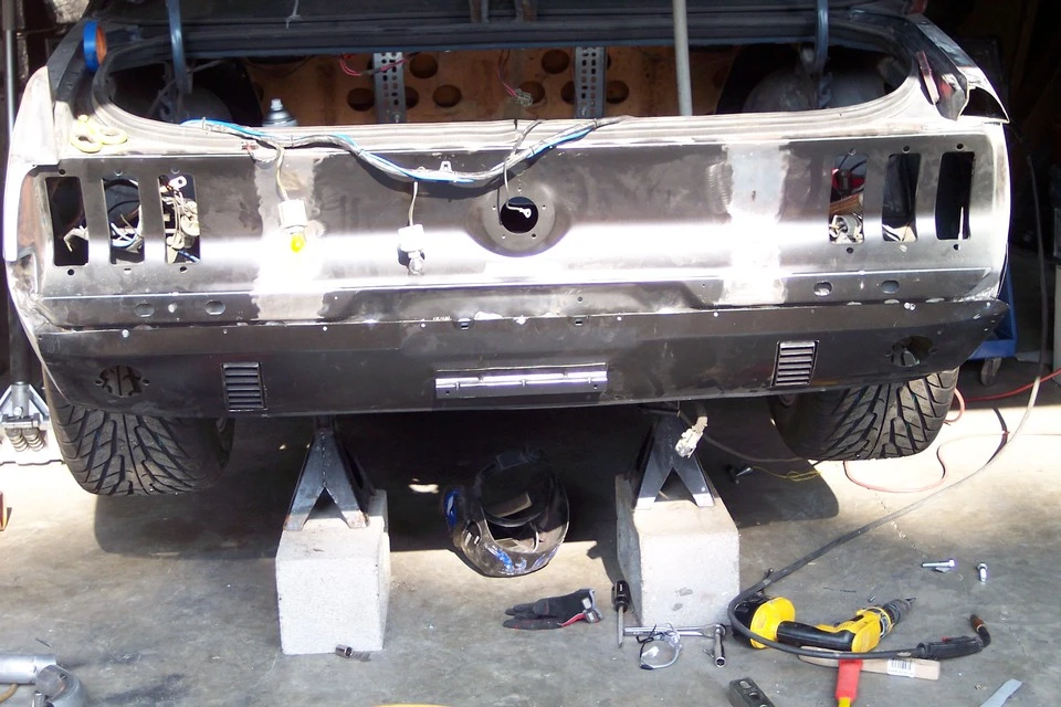 mustangengineswap103.webp