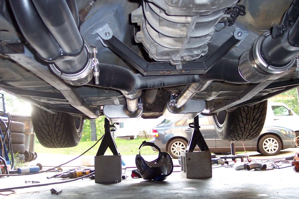 mustangengineswap105.webp