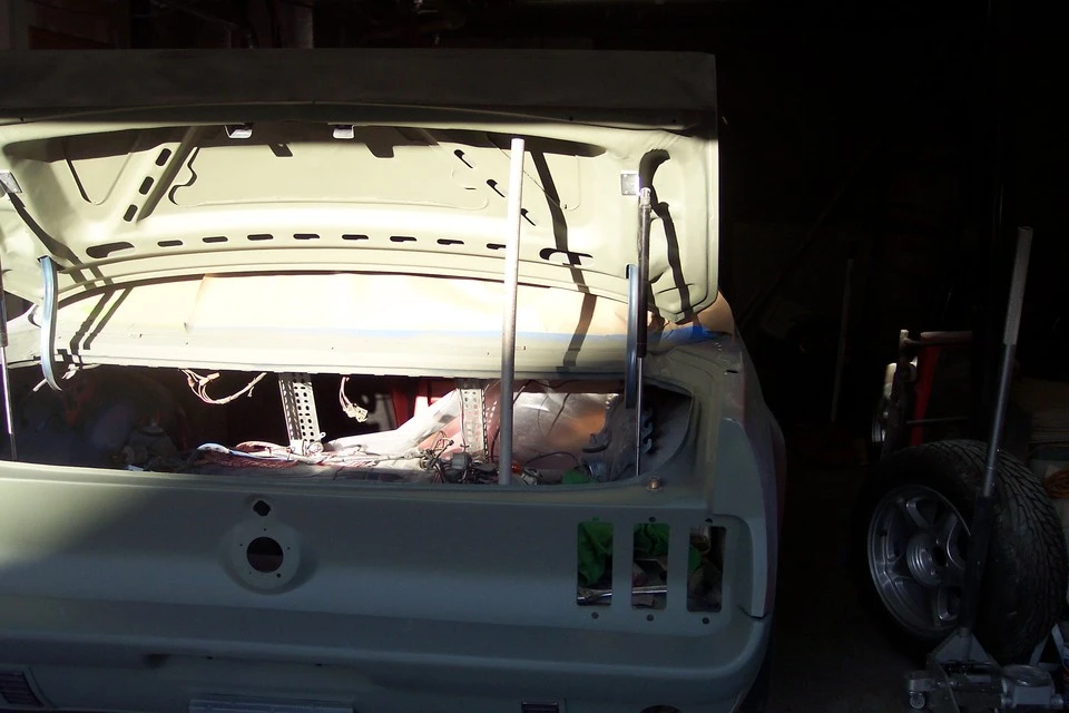 mustangengineswap142.webp