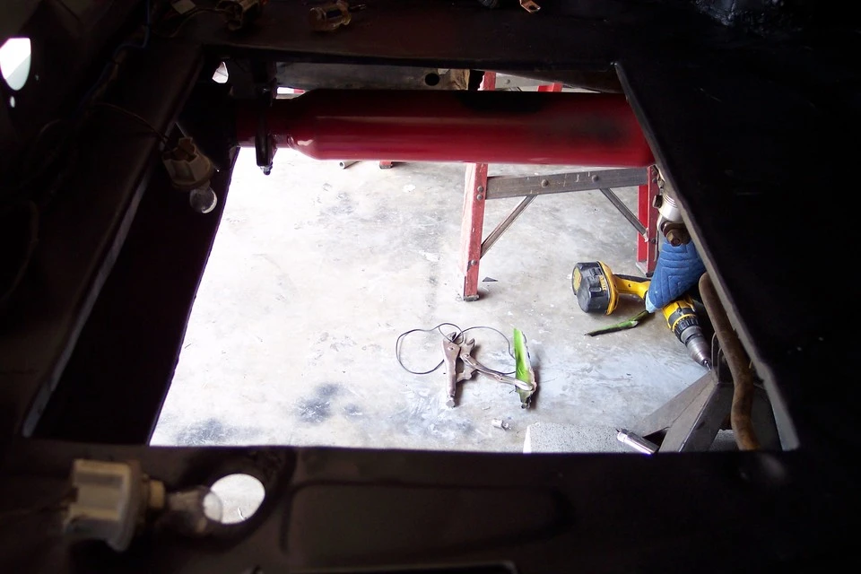 mustangengineswap149.webp