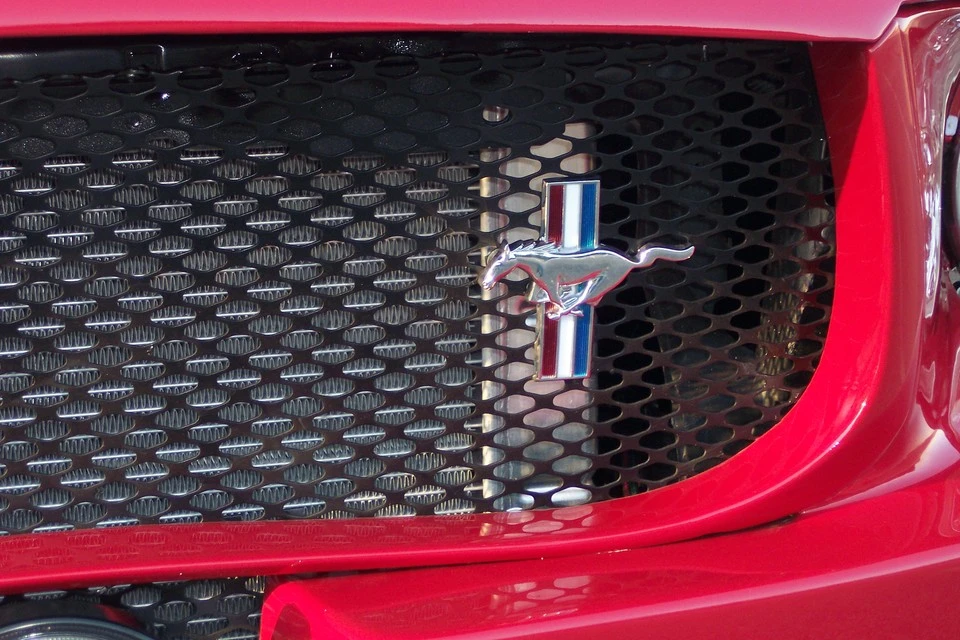 mustangengineswap288.webp