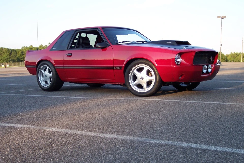 mustangengineswap290.webp