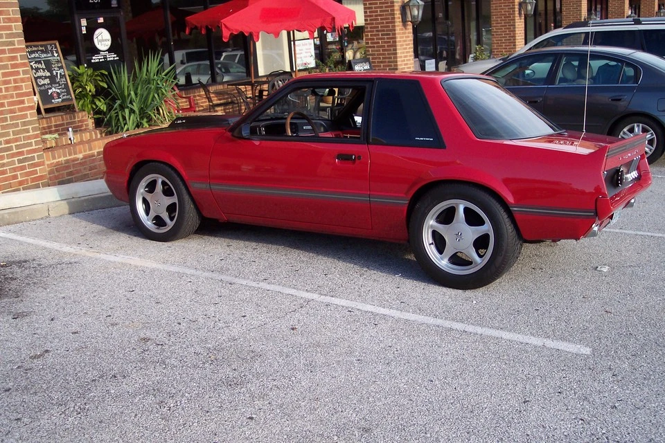 mustangengineswap297.webp