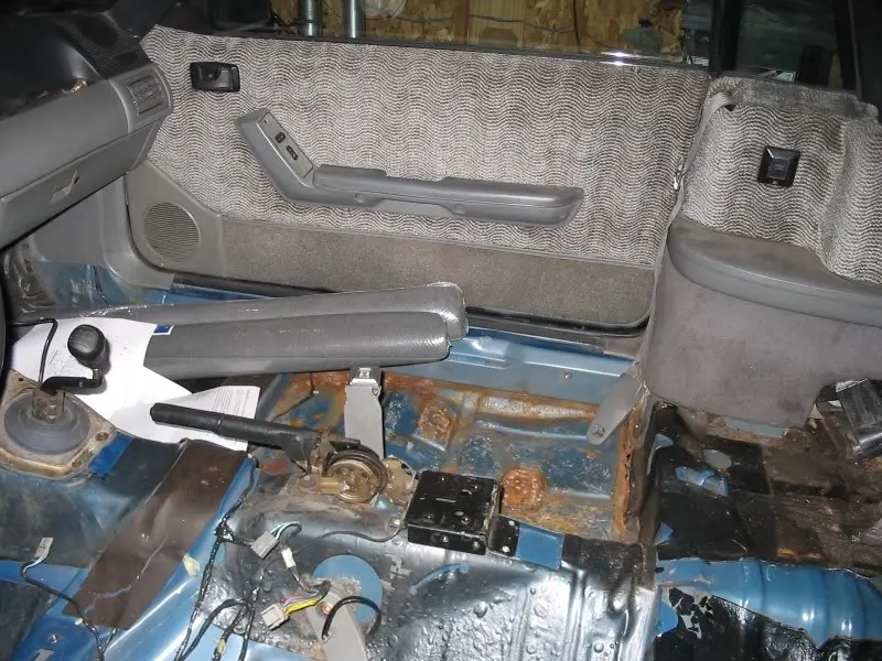 mustanginterior.webp