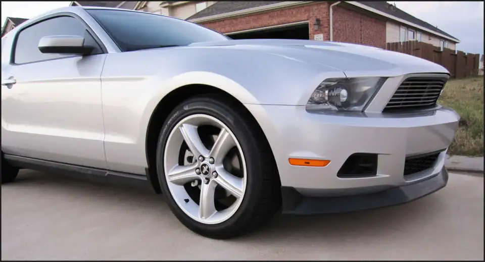 mustanglip3.webp