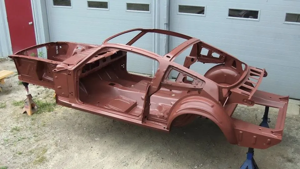 Mustangskeleton_05_1000.webp
