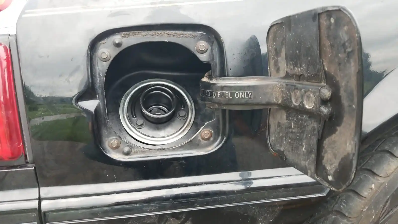 NewFuelNeck.jpg