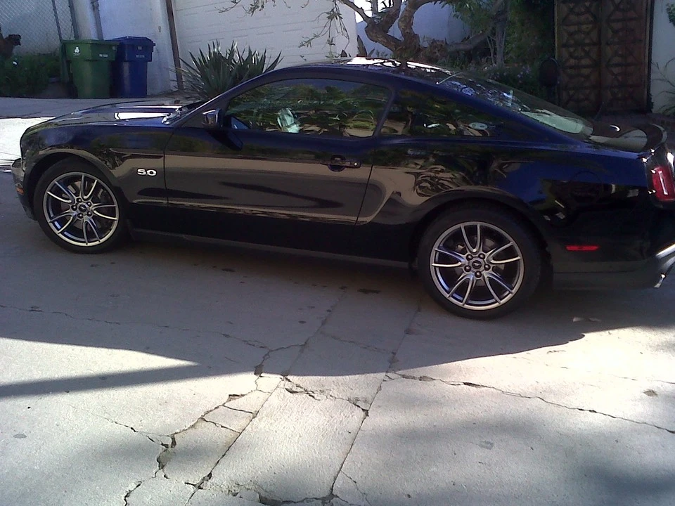 oldmustang2011.webp