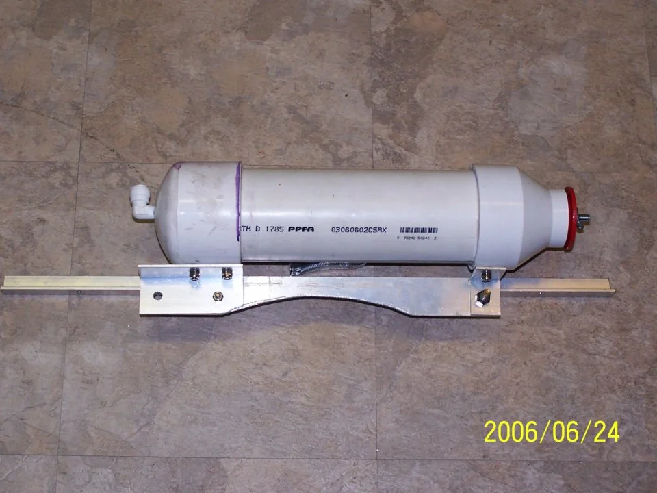 overflow bottle 003.webp