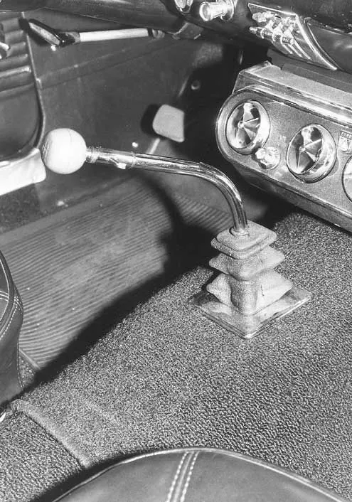 p41295_Large+1986_Ford_Mustang+Manual_Transmission_View.webp