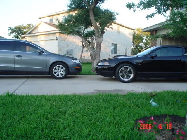 PassatvsStang.webp