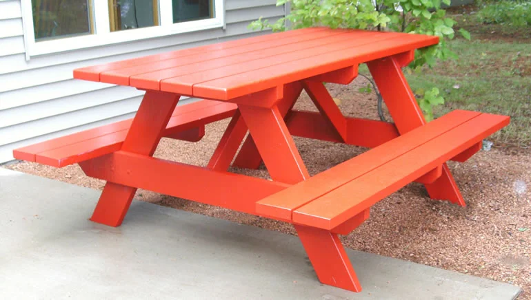 Picnic_Table_Red_01.webp