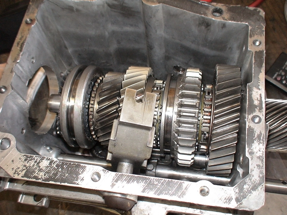 place%20mainshaft%20into%20case.webp
