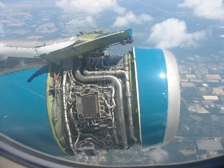 plane1.webp