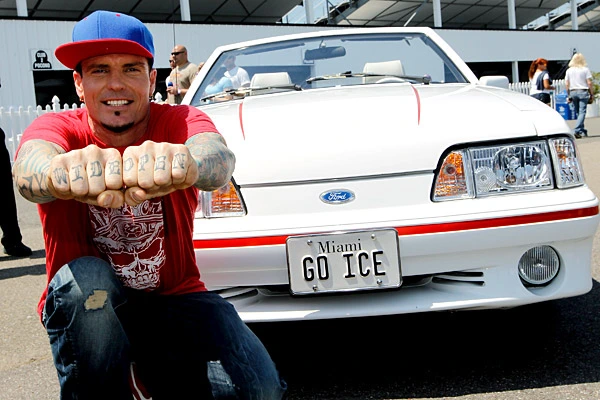 play_g_vanillice_car_600.webp