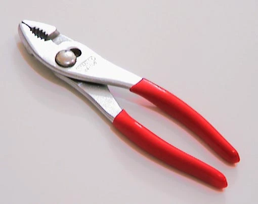 pliers.webp