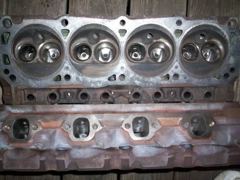 portede7heads007.webp