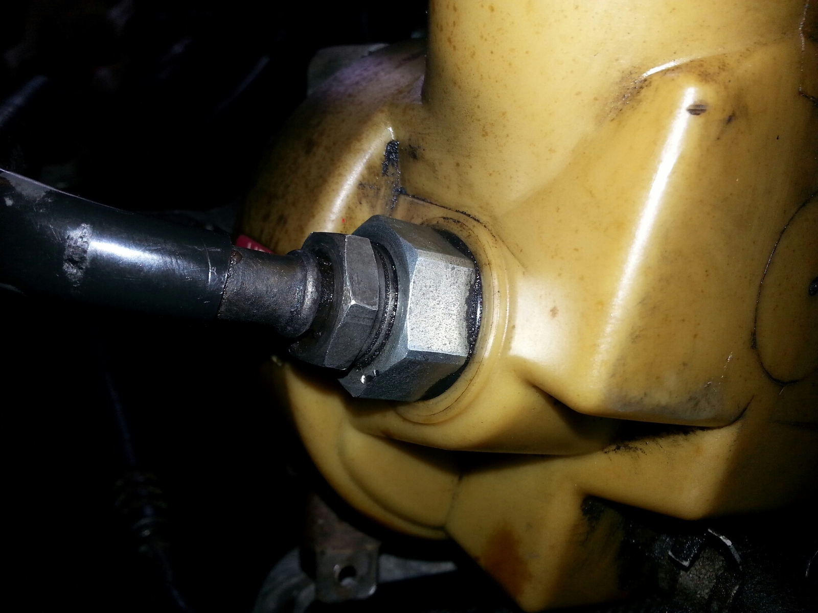 power steering leak diagnosing.webp