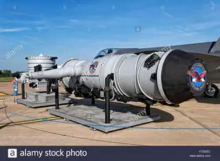 pratt-whitney-f135-turbofan-jet-aircraft-engine-F7DEEC-1.webp