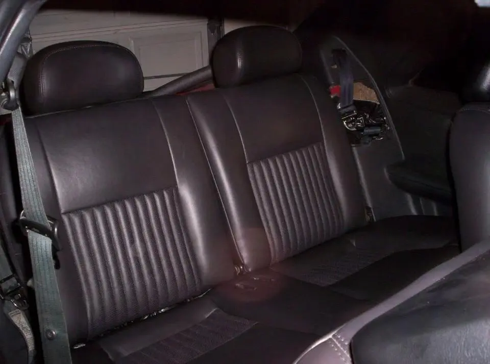 Rearseatsblackinterior.webp