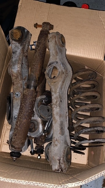 rearsuspension_oldparts.JPG
