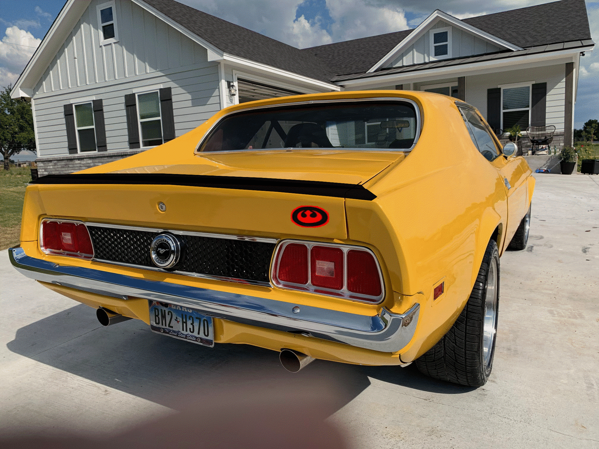rebel rear withspoiler.gif