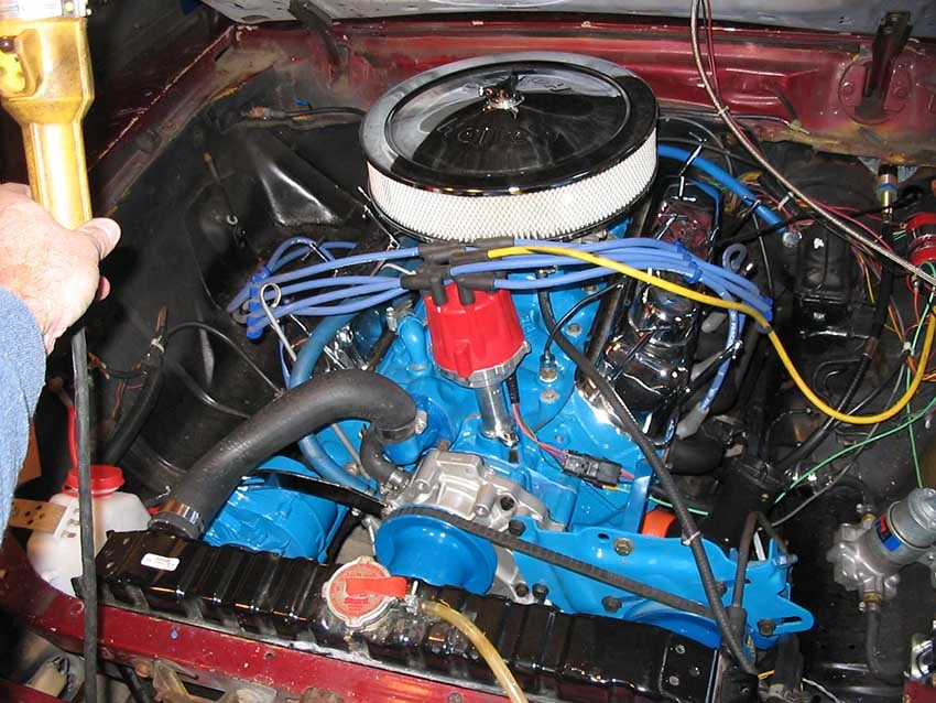 red-1977-Ford-Mustang-II-V8-5spd-manual-For-Sale-5.webp