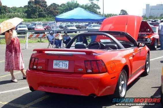 red-gt-at-show1010.webp