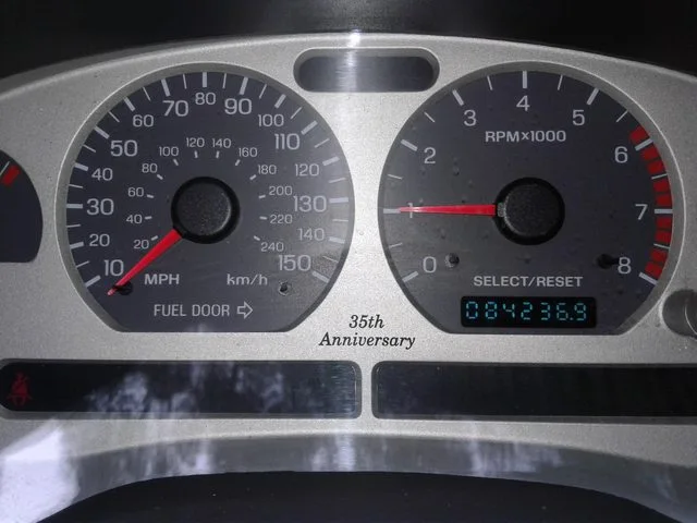 rz2N9gYl.jpg