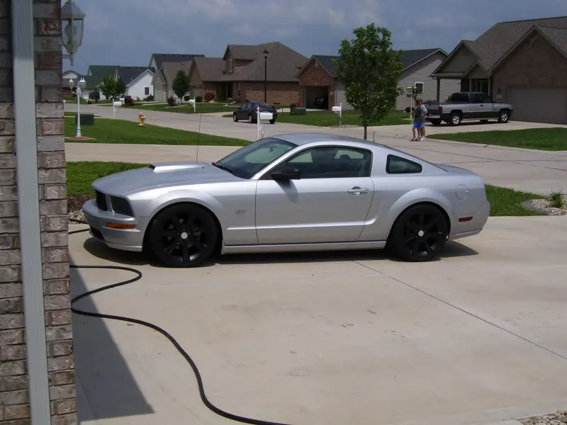 saleen20s005.webp