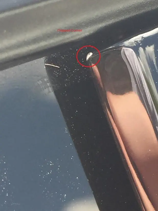 saleen_passengers_side_chip.webp