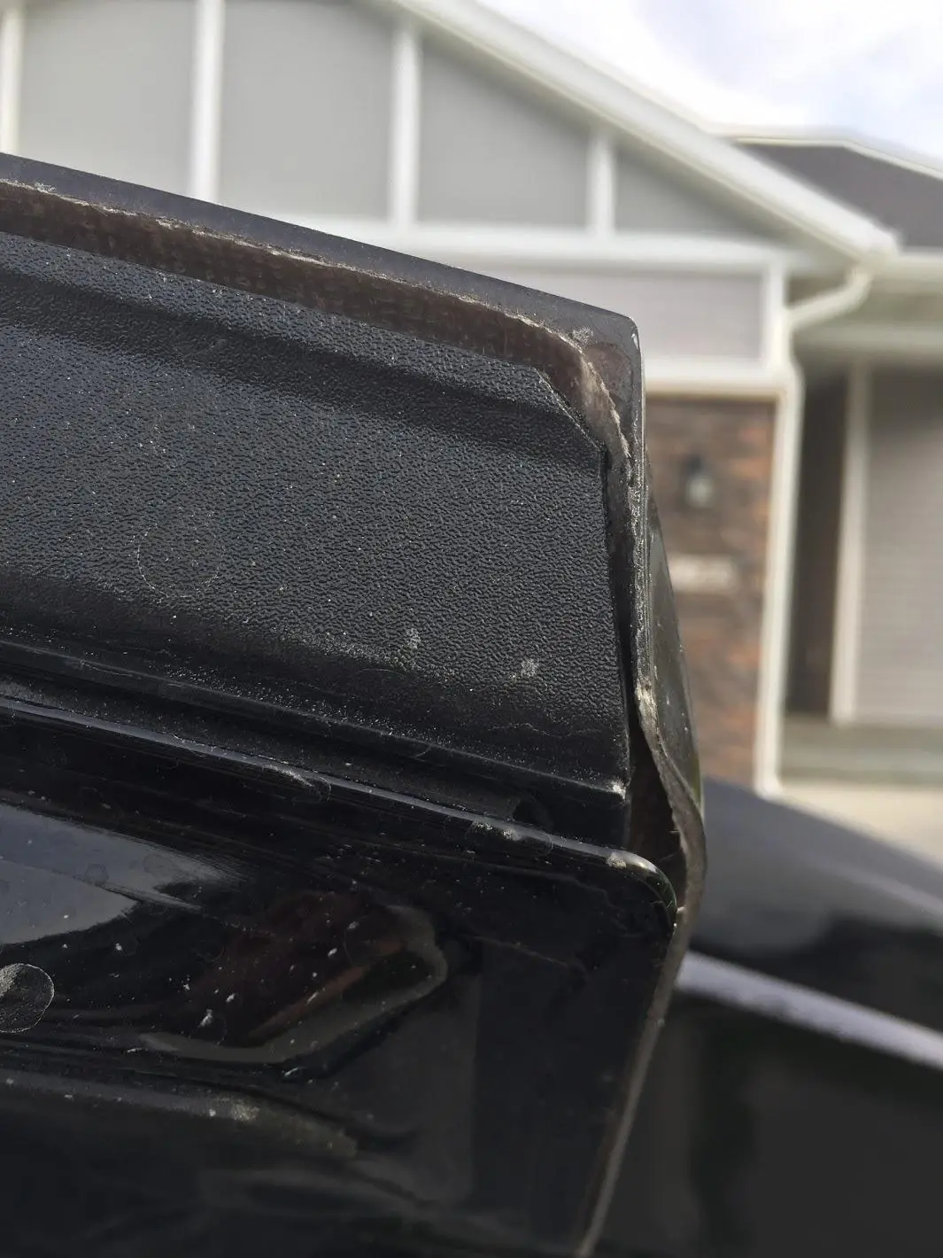 saleen_rear_deck_bottom_right.webp