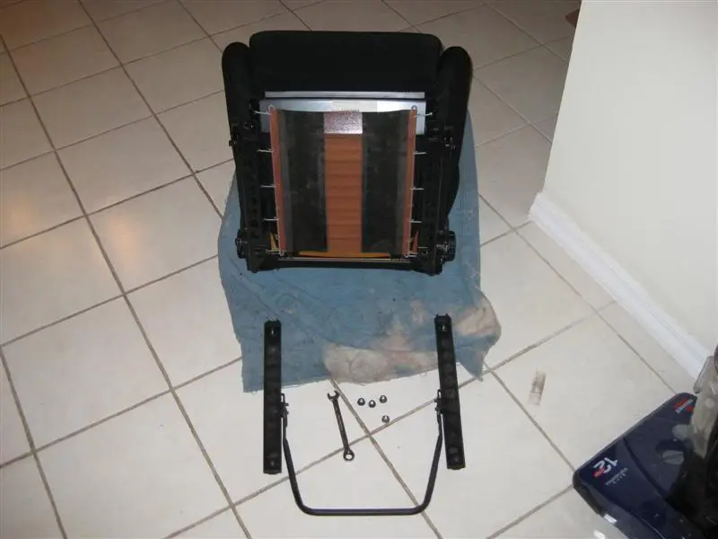seats011Medium.webp