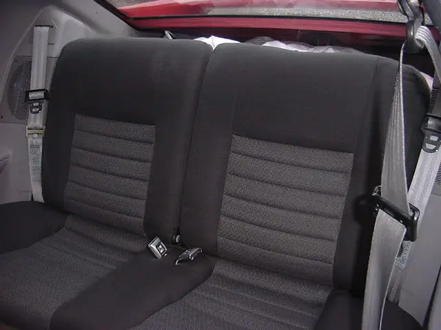 seatsinstall010.webp