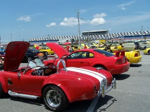 showshelbyoriginalfrontstretch.webp