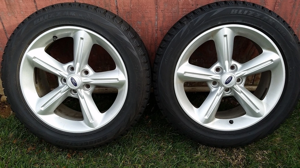 SnowTires2_zpst82wtlnn.webp