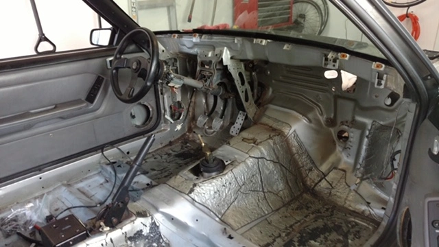 Stang teardown 2 int.webp